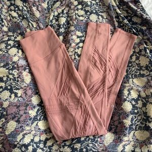 ALO Yoga High-Waist Ultimate Legging